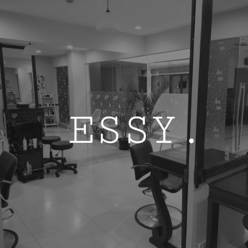 E S S Y.